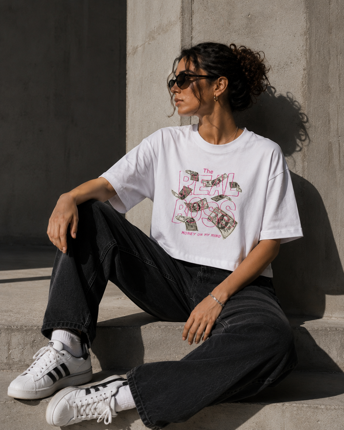 Minimal Graphic Oversized Crop Tee – Aesthetic Streetwear T-Shirt